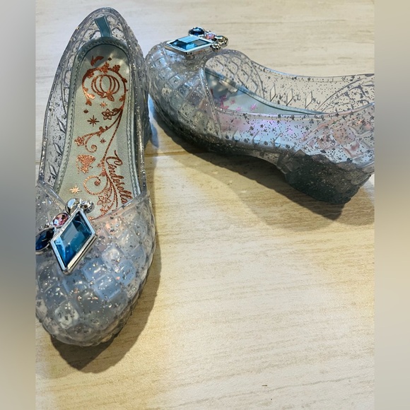 Disney Cinderella dress up shoes - Picture 5 of 6